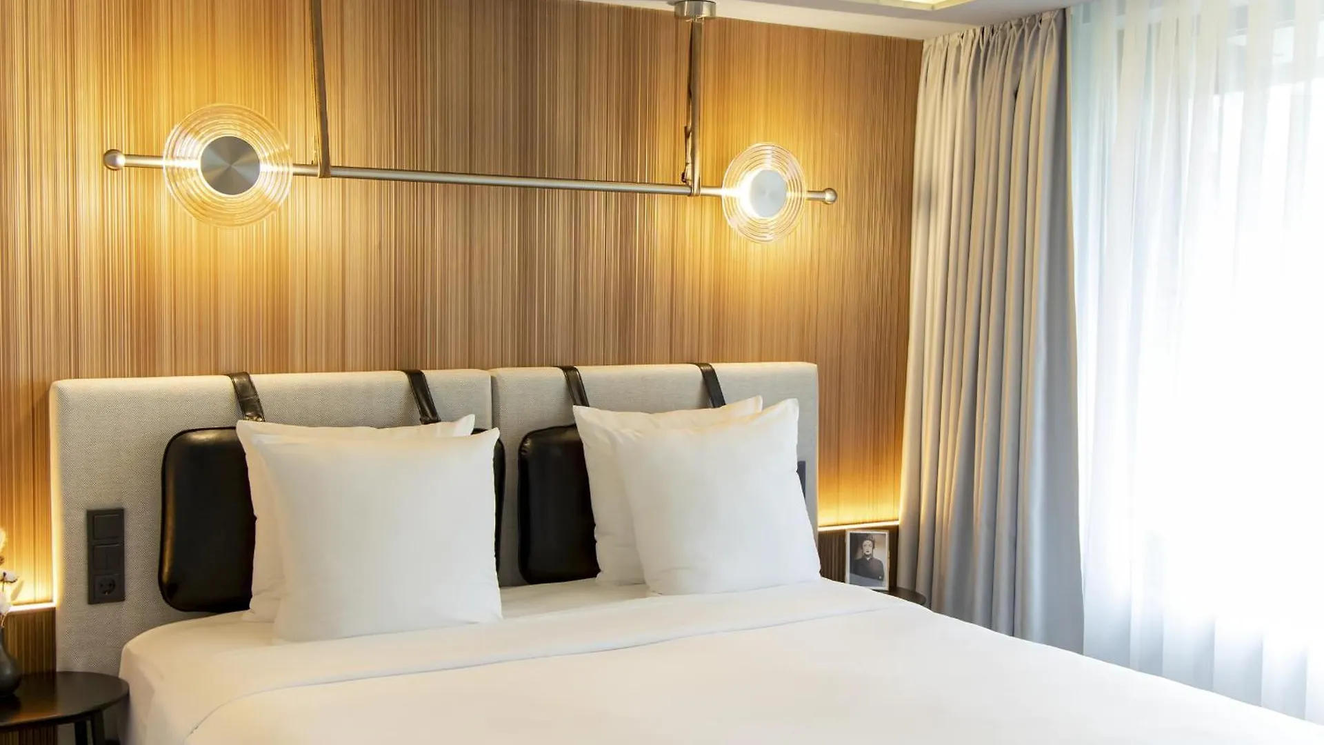 Muze Hotel Dusseldorf - Handwritten Collection 4*,  Alemania