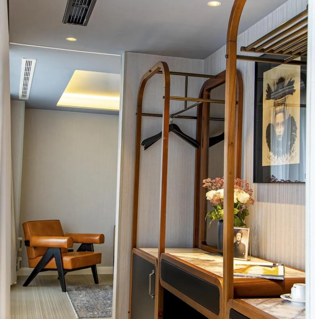 ****  Muze Hotel Dusseldorf - Handwritten Collection Alemania